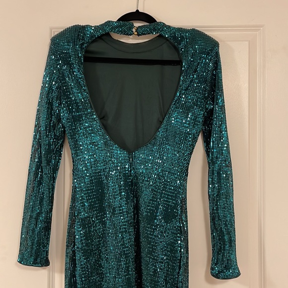 Emerald Green Sequin Club London Midi Dress with Slit - Picture 5 of 6